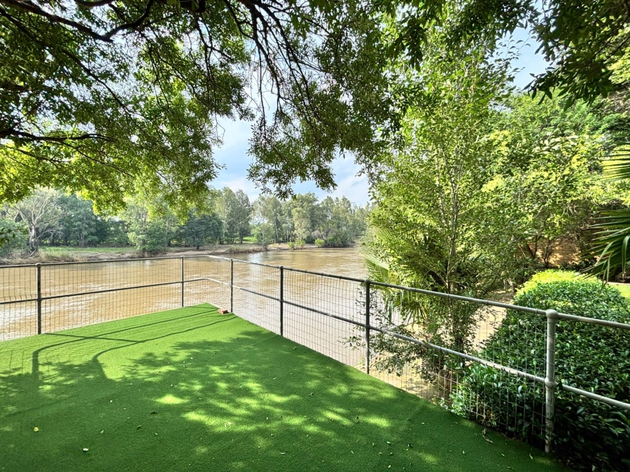 3 Bedroom Property for Sale in Vaal de Grace Golf Estate Free State